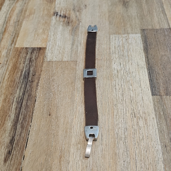 Vintage Celtic Emblem Brown Leather Bracelet. - Picture 5 of 7